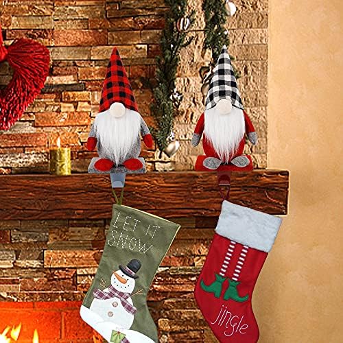 Lulu Home Hrighrn Stocking Socking, 2 пакувања меки полнети Божиќни метални закачалки, рустикални куки за порибување на фармерки за камин, мантија, полици