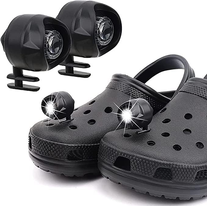 Светла за Crocs 2 парчиња, LED Flashlights Charmumment Charm, 3 режими на светлина, IPX5 водоотпорни, лапчиња за затнување чевли за