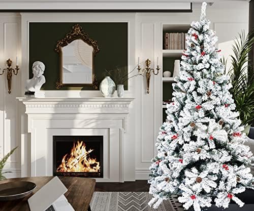 Снег се собрал новогодишна елка 7,5 стапки вештачко шарки од бор, борово дрво со борови конуси и црвени бобинки.