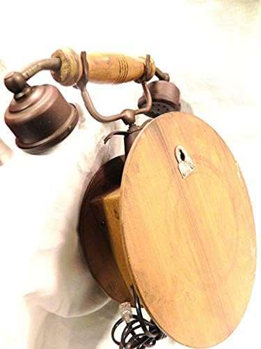 Антички финиш/гроздобер изглед ~ дрвена основа ~ месинг ротирачки ~ Телефон ~ Телефон