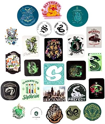 Списанија за освојување Хари Потер Слитерн Винил налепници, 60 уникатни налепници, вклучувајќи 5 специјални холограми, водоотпорни и