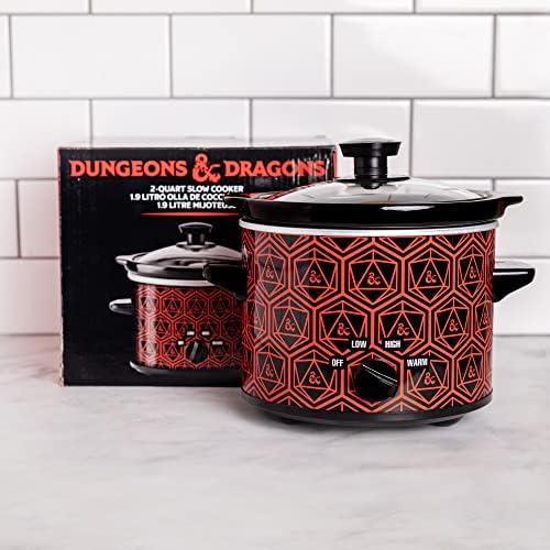 Uncanny Brands Dungeons and Dragons 2QT Slow Shoper - Гответе со вашата омилена класична игра за фантазија