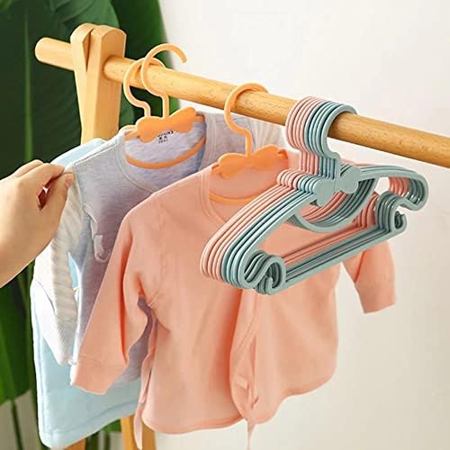 Zhyh лесна цврста анти-кршлива облека закачалка за закачалка за деца со светла боја на деца, закачалка за водоотпорно домаќинство