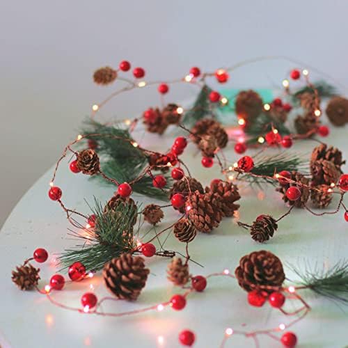 Божиќна забава во Јашика, осветлувајќи светкав ѓердан од бонбони, божиќна капа, црвено бери стебло сет од 3 и светла на жици