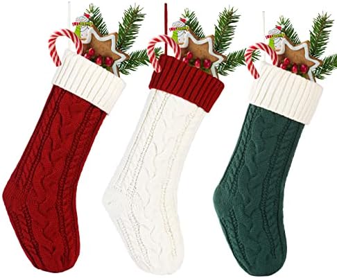 Божиќни чорапи на Квуби, Божиќно порибување од 18 инчи, 3 пакувања Бургундија, зелена, слонова коска плетени Божиќни чорапи за семеен празник Божиќна забава)