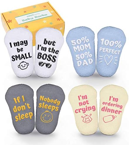 Innobeta Пол неутрални бебиња чорапи поставени со смешни цитати новороденче/девојчиња/момчиња/чорапи за новороденчиња за туш за бебиња, откривање