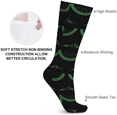 Човечка еволуција планински велосипед високи чорапи смешно топло над цевките со телето чорапи со кои се совпаѓаат чорапи за мажи жени