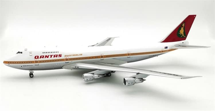 Inflate 200 Qantas за Boeing 747-200 VH-EBM полирано со Stand Limited Edition 1/200 Diecast Aircraft Pre-Build Model