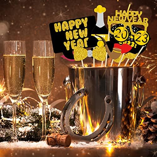 Lucleag Нова Година Фото штанд реквизити поставени 2023, 20 парчиња Нова Година Фото штанд реквизити и Нова Година Селфи рамка за